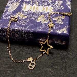 Dior five-pointed star bracelet!